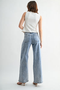 Wide Leg Flattering Detail